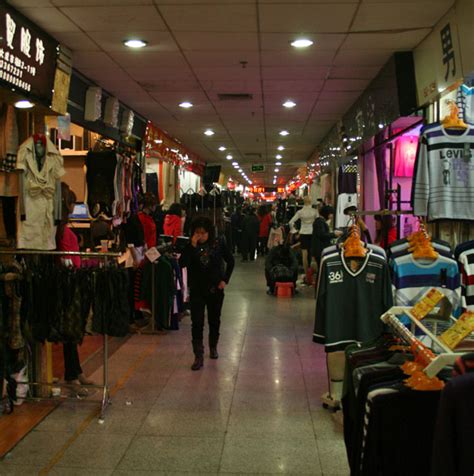 fake clothing market chengdu|china in chengdu.